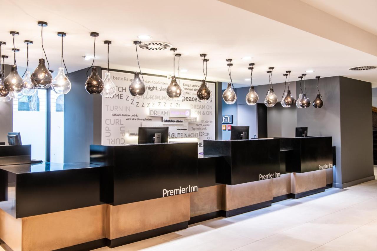 Premier Inn Braunschweig City Centre Екстериор снимка
